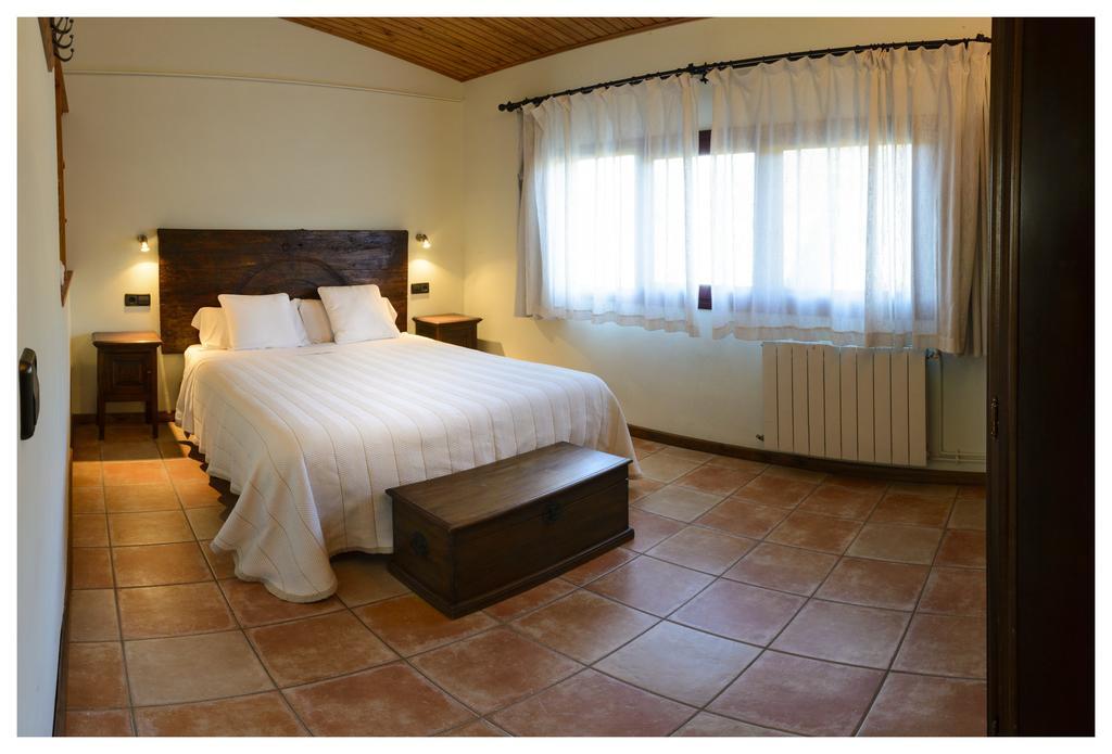 Maison d'hôtes Els Masos D'En Coll à Llaviá Extérieur photo